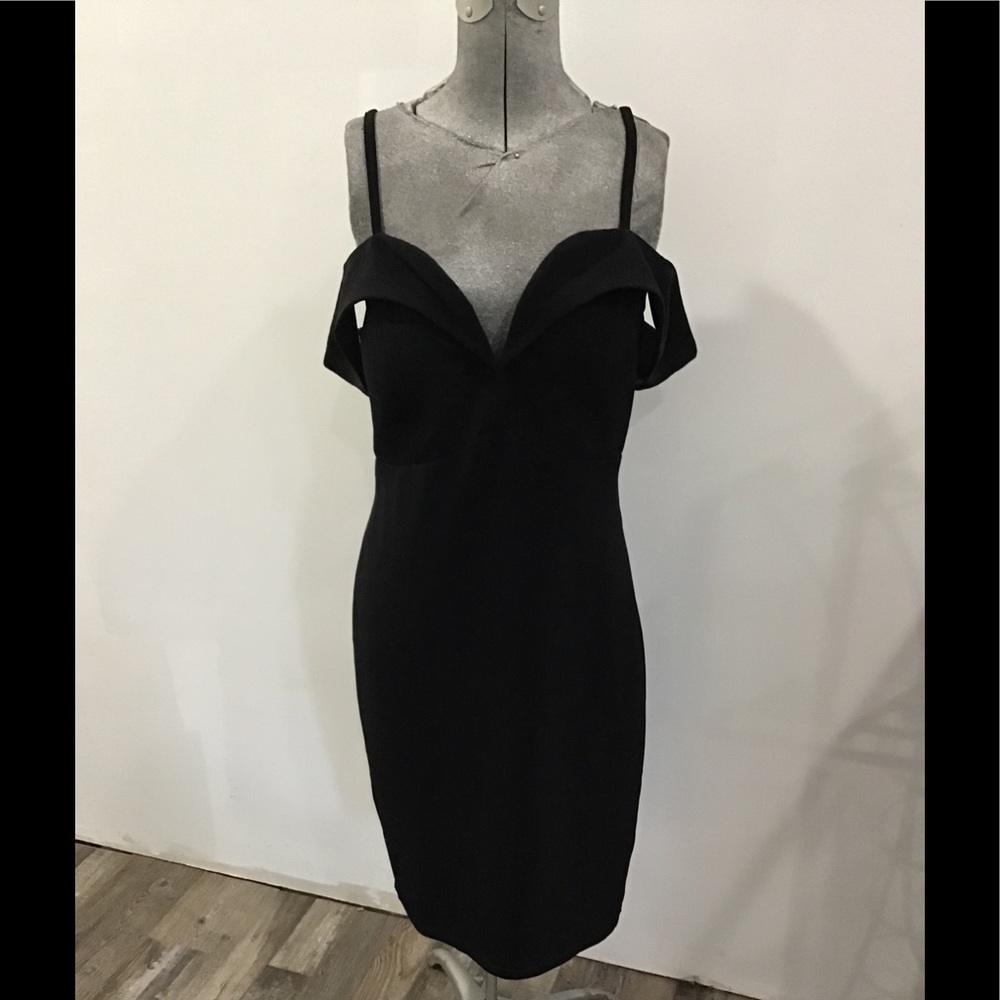 Leith dress size small